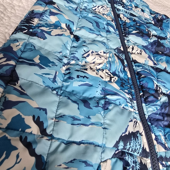 The North Face Baby Infant Thermoball One Piece 6-12 Months - Picture 7 of 14